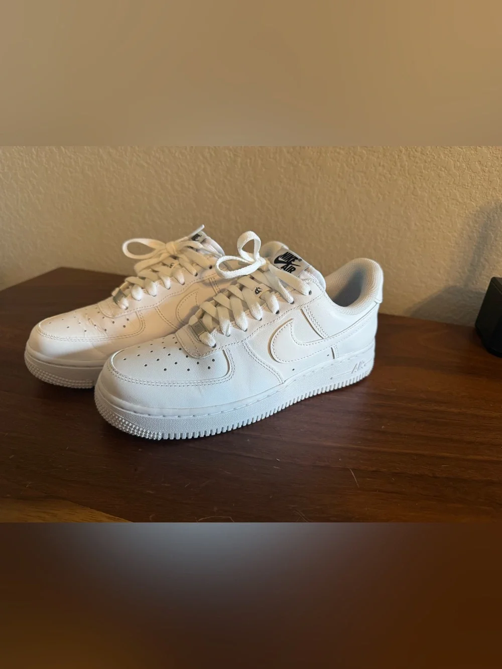 Nike Women’s Air Force One’s Size 7 White Clean - Picture 1 of 7